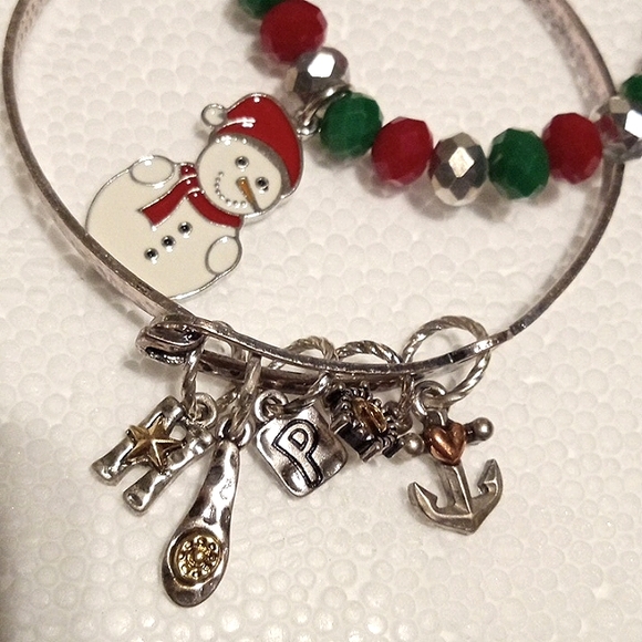 A3#   12 NEW Bracelets - Picture 3 of 5